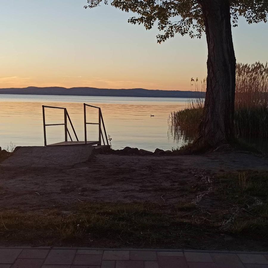 Sunshine 208 Apartman Balatonszarszo Zewnętrze zdjęcie